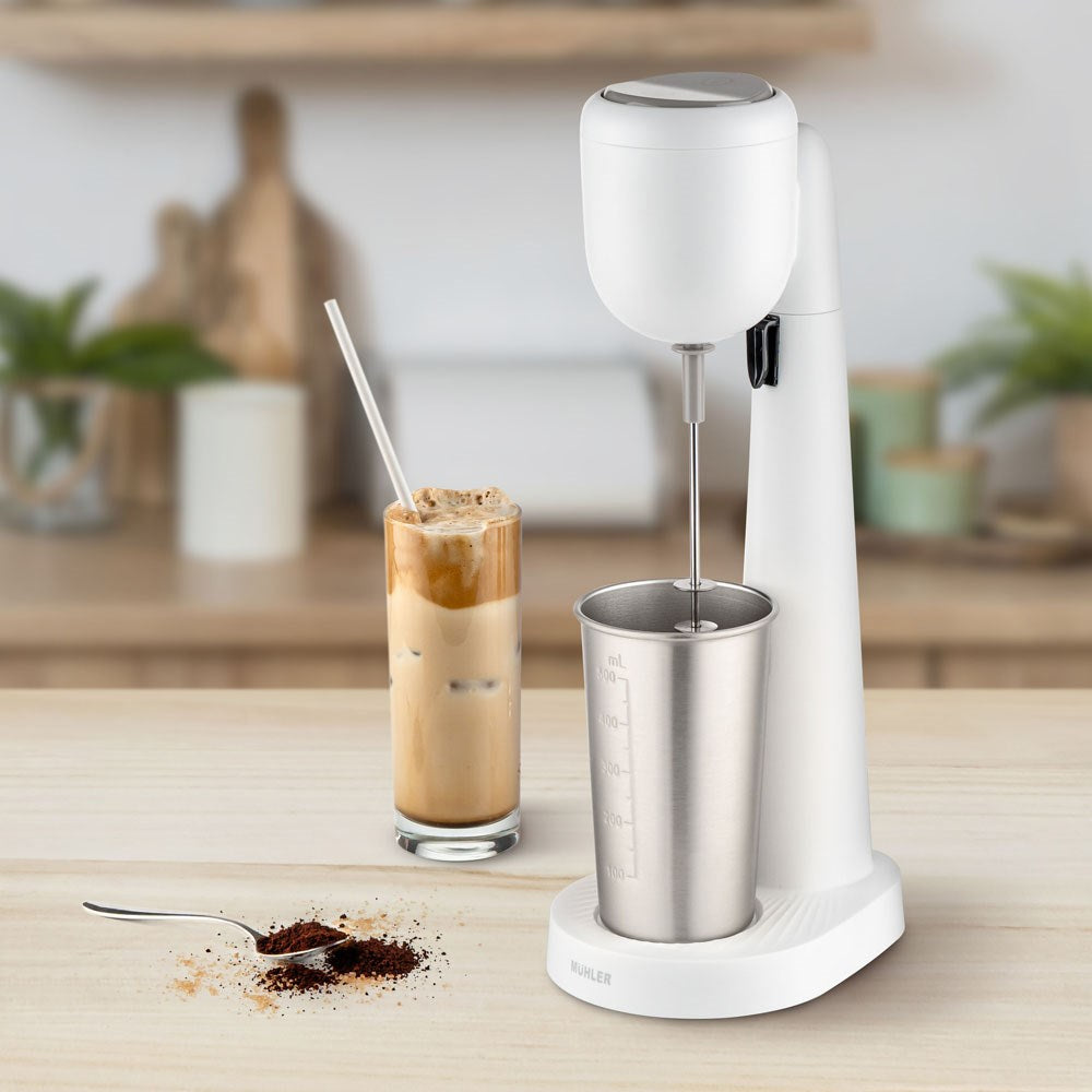 Elektrisk drinkmikser i hvid finish fra Mühler