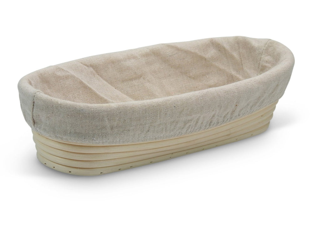 Oval hævekurv 25 x 15 cm i rattan, med aftageligt klæde