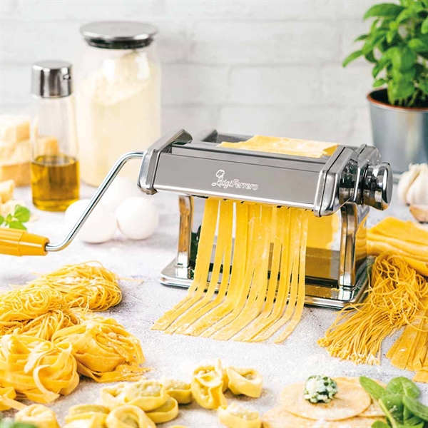 Italiensk Pastamaskine med tilbehør